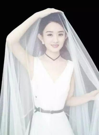 趙麗穎馮紹峰組團(tuán)灑狗糧 時尚教主結(jié)婚造型仙氣十足