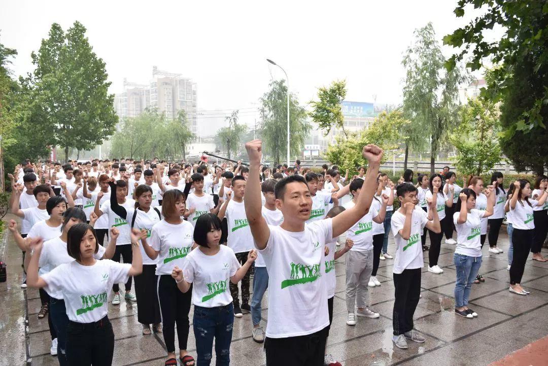 太牛了！70人為10000人化妝！全國關(guān)注的盛事你知道嗎？