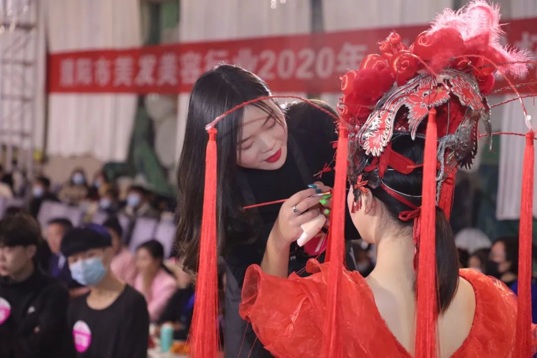 祝賀 | 濮陽市美容美發(fā)行業(yè)2020年“吳越杯”職工技能大賽圓滿閉幕！