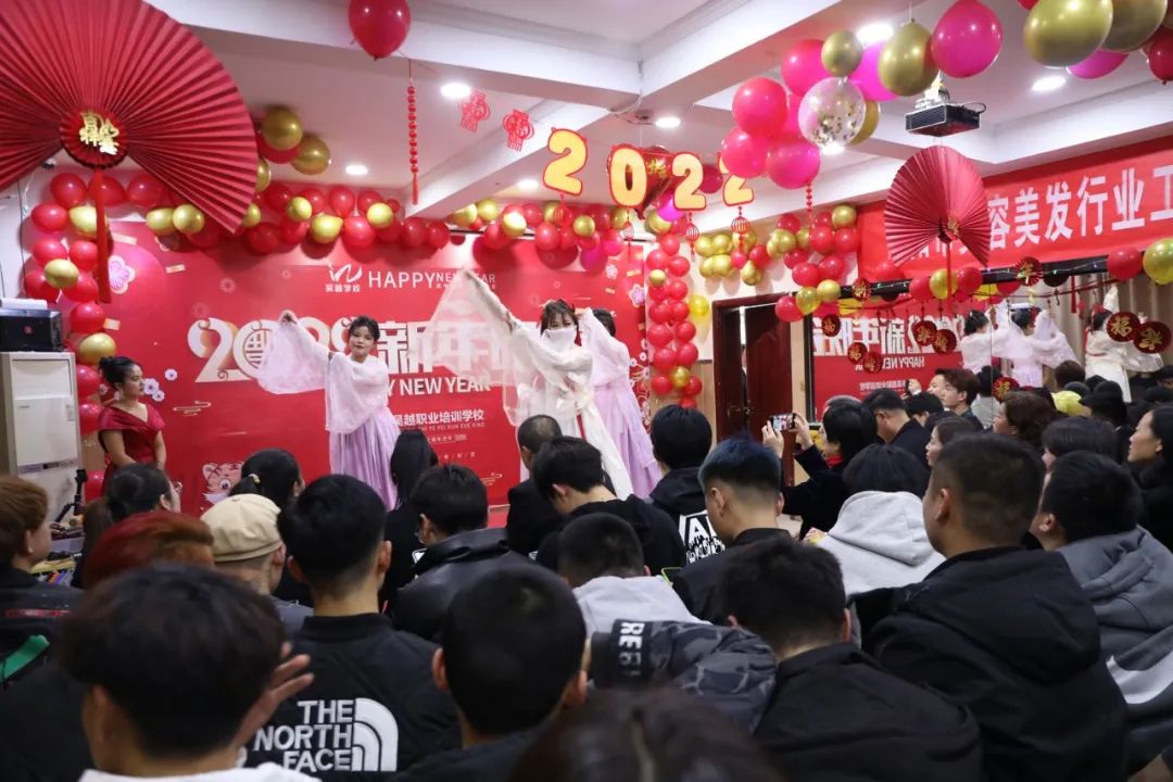 吳越學(xué)校2022年新年晚會(huì)圓滿閉幕