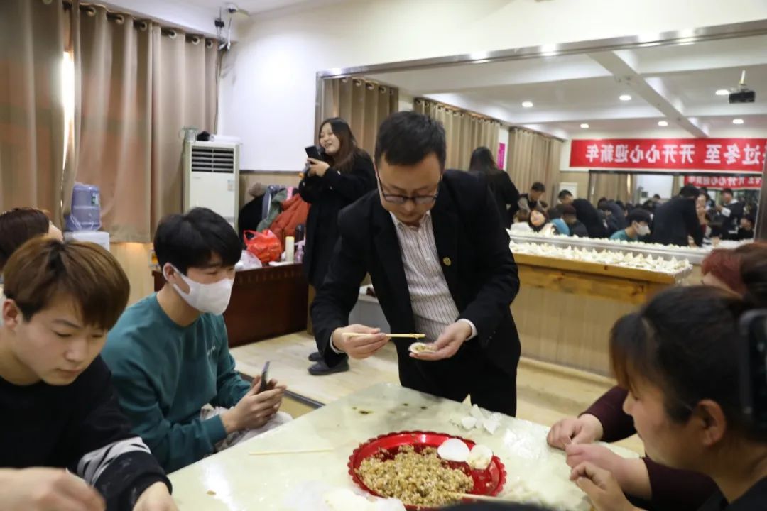 又是一年冬至，一起來(lái)包餃子啦